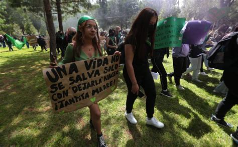 Marchas Feministas En Toluca Dejan Saldo Blanco Grupo Milenio