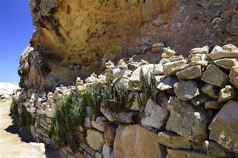 Eine Mauer Aus Steinen Auf Der Isla Del Sol Insel Der Sonne Am