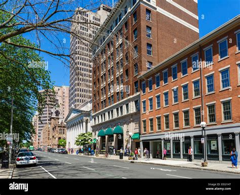 Church Street in downtown New Haven, Connecticut, USA Stock Photo: 77799155 - Alamy