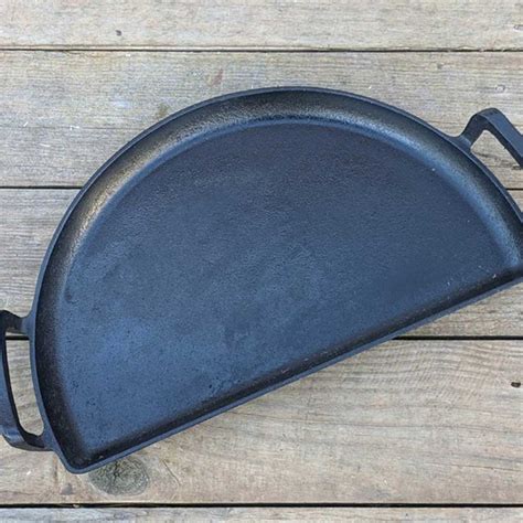 Griddle Pan – Cast Iron – FogoCharcoal.com