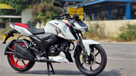 2023 Tvs Apache Rtr 160 4v Pearl White Walkaround Review Youtube