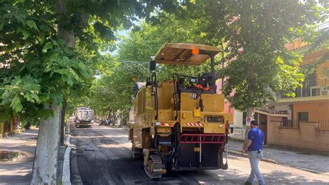 Iniziati I Lavori Per Rifare L Asfalto In Via Pescara E In Via