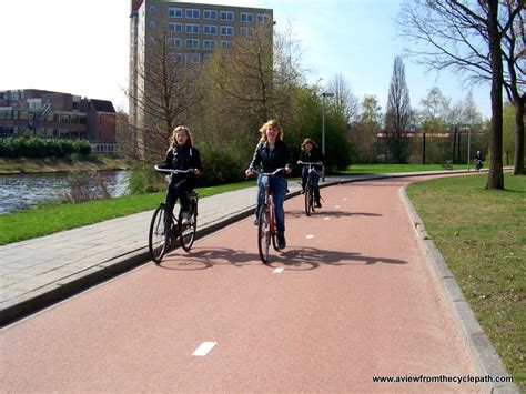 A View From The Cycle Path How Bidirectional Cycle Paths Improve