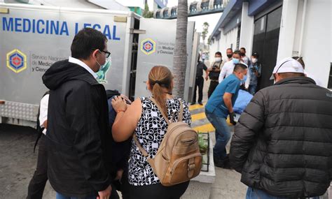 Polic A Aprehende A Hombre Involucrado En Asalto A Helader A Del Barrio