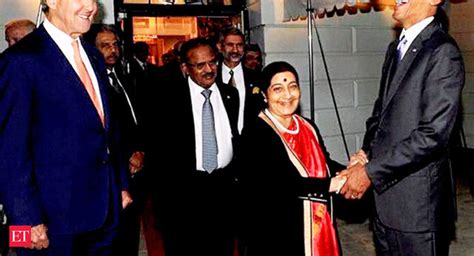 Sarathkumar Visits J Jayalalitha In Prison September 30 2014 The