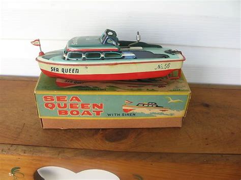 Rare 1950s Sea Queen Boat With Siren Original Box Totally Awesome