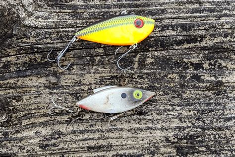 How To Fish A Lipless Crankbait The Bass Fishing Life