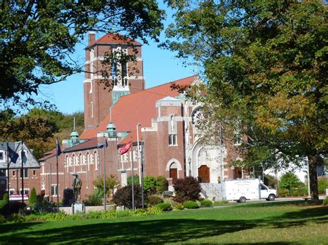 Franklin Mass A Historic Scenic And Friendly College Town Best Places To Live College Town