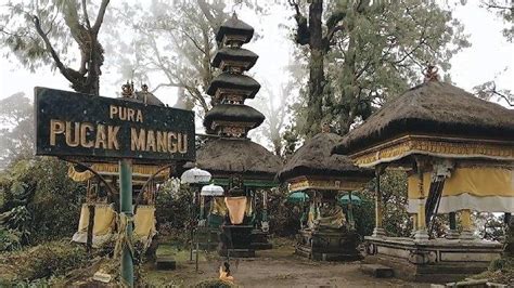 Begini Sejarah Pura Puncak Mangu Yang Berlokasi Di Atas Gunung Catur