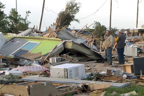 Tornado Devastates Texas Panhandle Town Killing 3 And Injuring Dozens The Daily Guardian