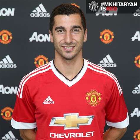 Manchester United Sign Henrikh Mkhitaryan