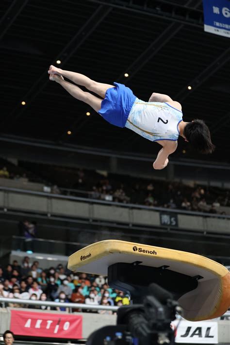 日本体操協会 体操ニッポン Japan Gymnastics Association On Twitter 第62回nhk杯体操 男子跳馬 踏切り～着手～空中局面📸 谷川翔選手