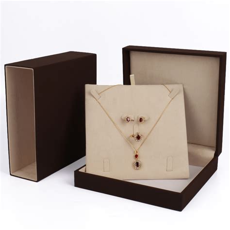 Beautiful Necklace Boxes Zen Merchandiser