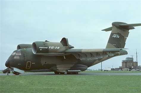 Boeing YC-14: Proof That Old School Boeing Succeeded Even When They ...
