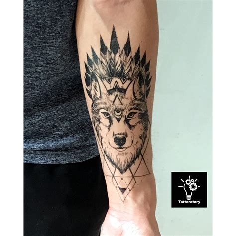 Details more than 81 wolf forearm tattoo latest - in.coedo.com.vn