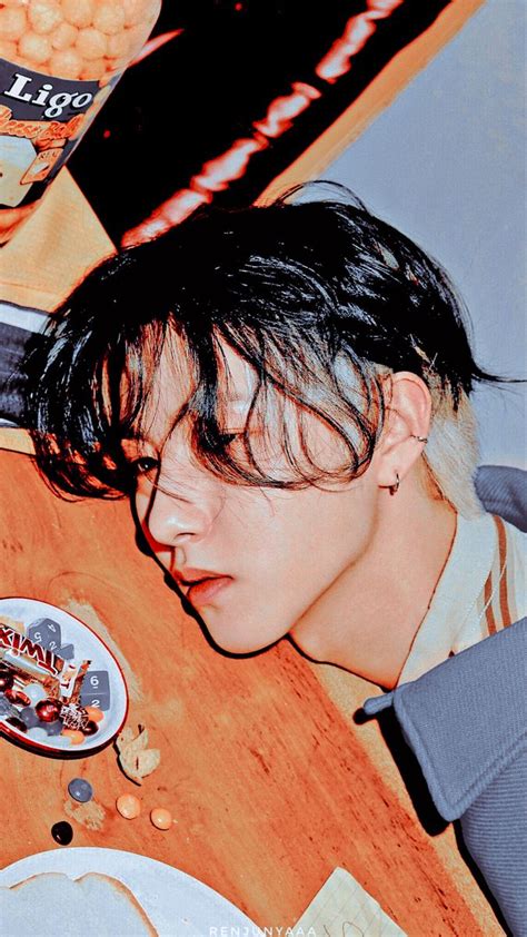 HOT SAUCE Teaser Boring Jalapeño ver RENJUN edited Fotografi remaja Gambar Laki laki tampan