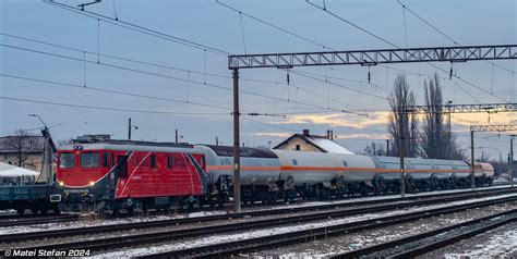 DA 60 1593 2 Transferoviar Grup With A Freight Train From Flickr