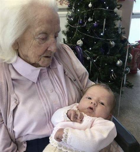 After Waiting For 75 Years A 101 Year Old Great Grandmother Is Happy