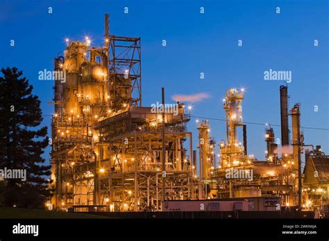 Montreal Production Facility Hi Res Stock Photography And Images Alamy