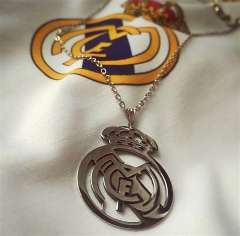 Real Madrid Cf Pap Is De Parede Do Real Madrid Futebol Real Madrid