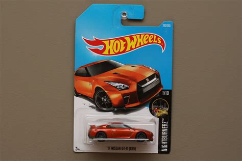 Hot Wheels Nightburnerz Nissan GT R R Orange