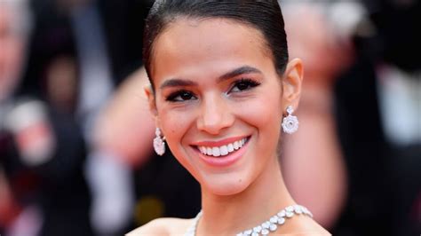 Foto Bruna Marquezine Posou De Lingerie Para Um Ensaio Da Grife