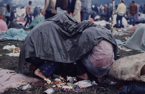 Fans Of The 1969 Woodstock Festival 53 Photographs That Show Just How