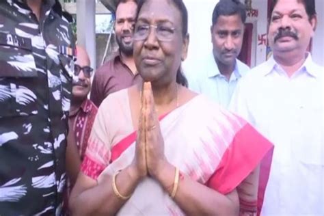 Odisha Ndas Presidential Candidate Draupadi Murmu Offers Prayers At