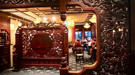 Review: Nine Dragons Restaurant at Epcot's China Pavilion