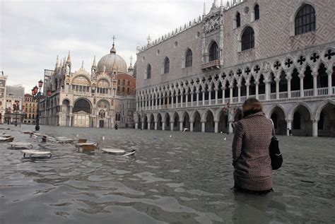 Rising Waters Can A Massive Barrier Save Venice From Drowning Yale E