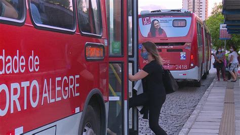 Transporte Público De Porto Alegre Tem Reforço De Quase 60 Viagens A