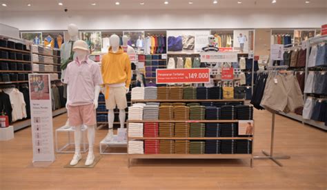 Female Daily Editorial Banyak Penawaran Menarik Uniqlo St