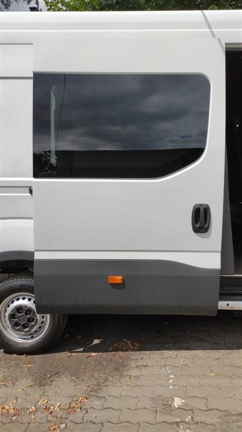 Iveco Daily Drzwi Boczne Przesuwne Oficjalne