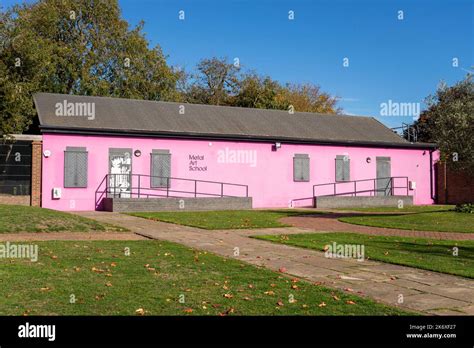 chalkwell hall building  chalkwell park westcliff  sea southend