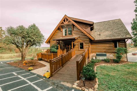 Log cabin convenient to Windrock & Norris Lake - Cabins for Rent in ...