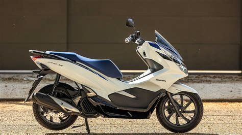 Avaliação Honda PCX 2022 por que é a scooter mais vendida do Brasil