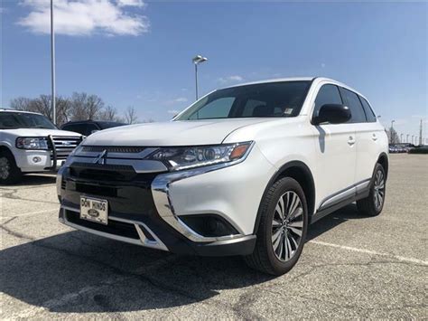 2019 Mitsubishi Outlander Es 24l I4 White 4x4 Suv