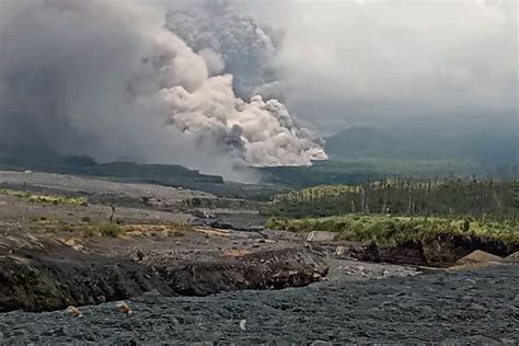 Update Terkini Erupsi Gunung Semeru Jembatan Gladak Perak Hingga