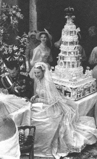 21 Rare Photos from Grace Kelly's Royal Wedding That Will Make You Feel Like You Were There ...