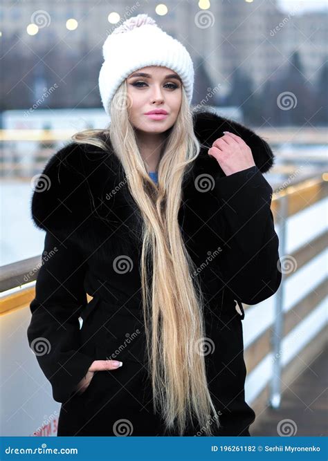 Blonde Girl Posing At The City At Winter Stock Photo Image Of Beautiful Fashion 196261182