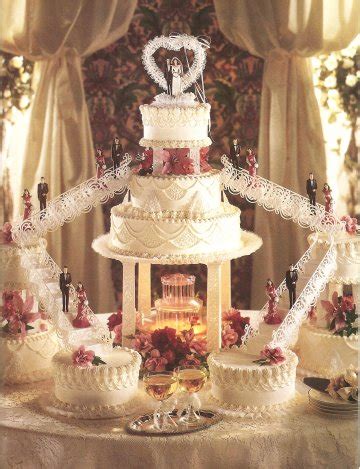 Old School Wedding Cake Fountain Wedding Cakes Big Wedding Cakes