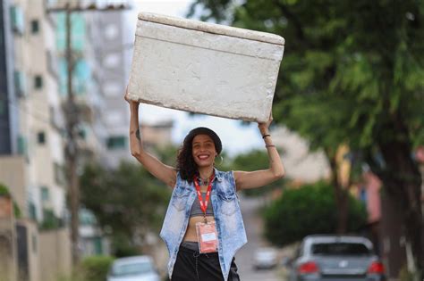 Vai Trabalhar Como Ambulante No Carnaval Veja Dicas Para Vender Mais