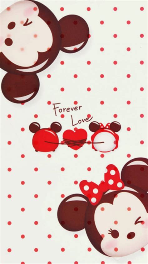 Minnie Mouse And Mickey Mouse In Love Wallpaper