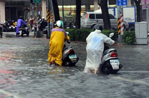 康芮》氣象局續發8縣市超大豪雨特報 生活 自由時報電子報