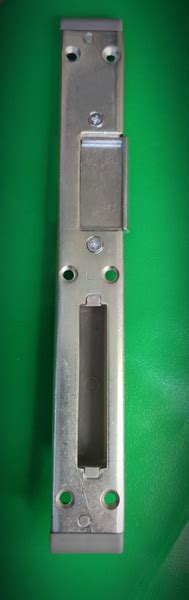 Ответная планка дверная многозапорная левая 13 мм. паз - купить по ...