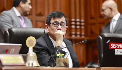 José Williams Denuncian penalmente a presidente del Congreso por