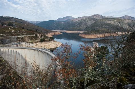 Seca Causa Interdi O Da Produ O De Eletricidade Na Barragem Do Alto