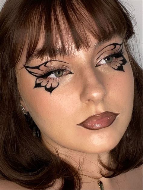 Butterfly Makeup Makijaż Makijaż oka Nude Lips Eyeliner Halloween