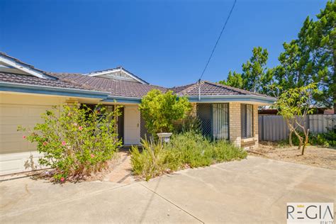 PERFECT FAMILY HOME WAITING FOR INVESTORS! – Regia Realty