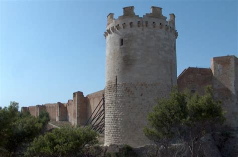 Castelli In Puglia Tutte Le Fortezze Di Federico Ii Parte Puglia